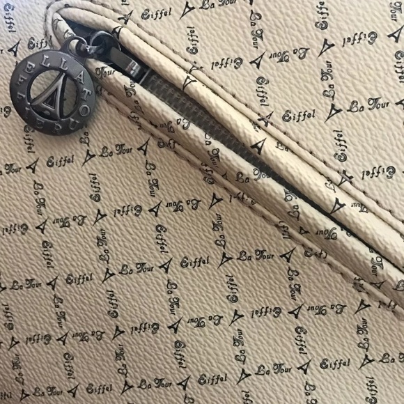 🚫SOLD🚫NWT La Tour Eiffel Paris 1887 Beige Vinyl Body - Picture 5 of 8